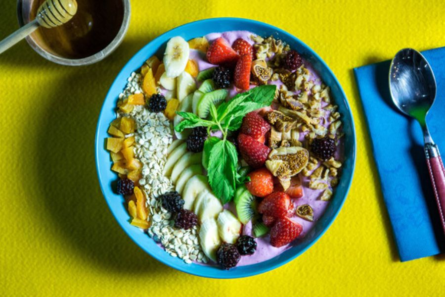 Orman Meyveli Granola Tarifi